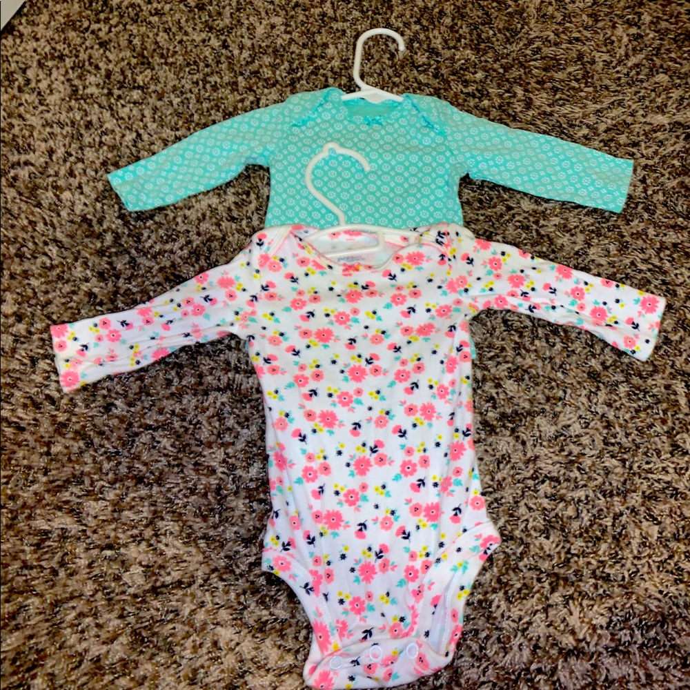 2 long sleeve onesies